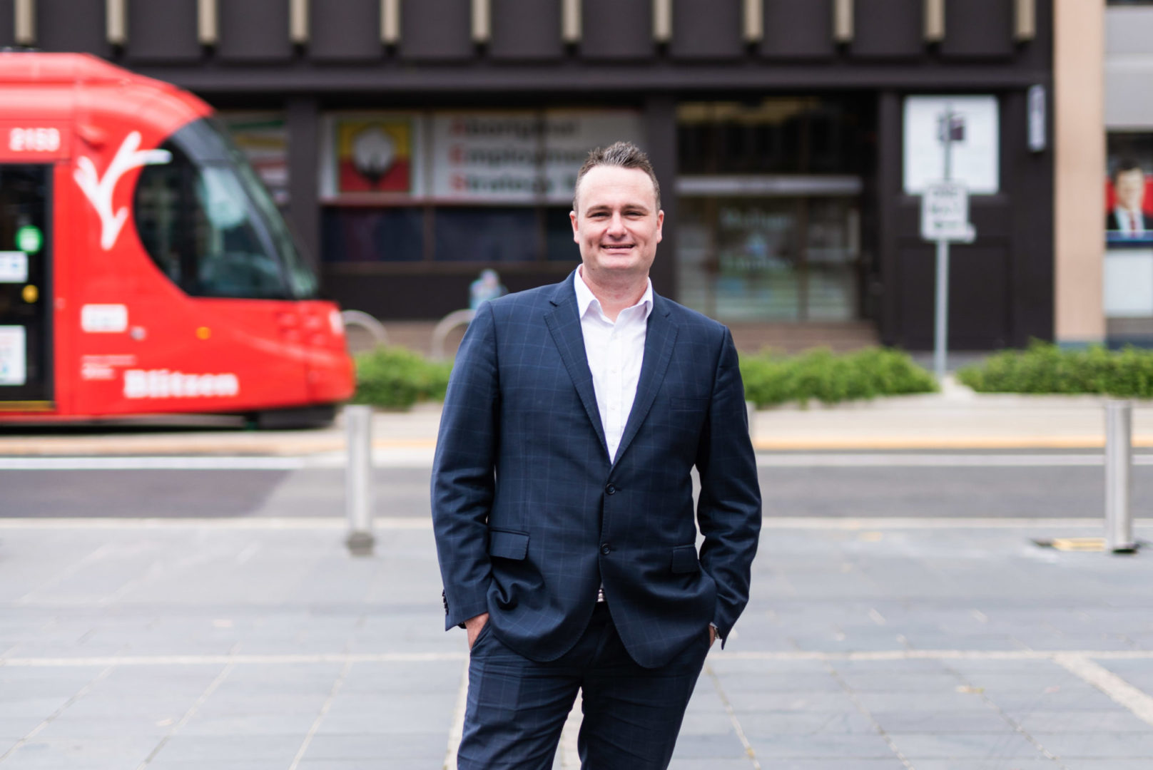 Portrait of Simon Rutten outside